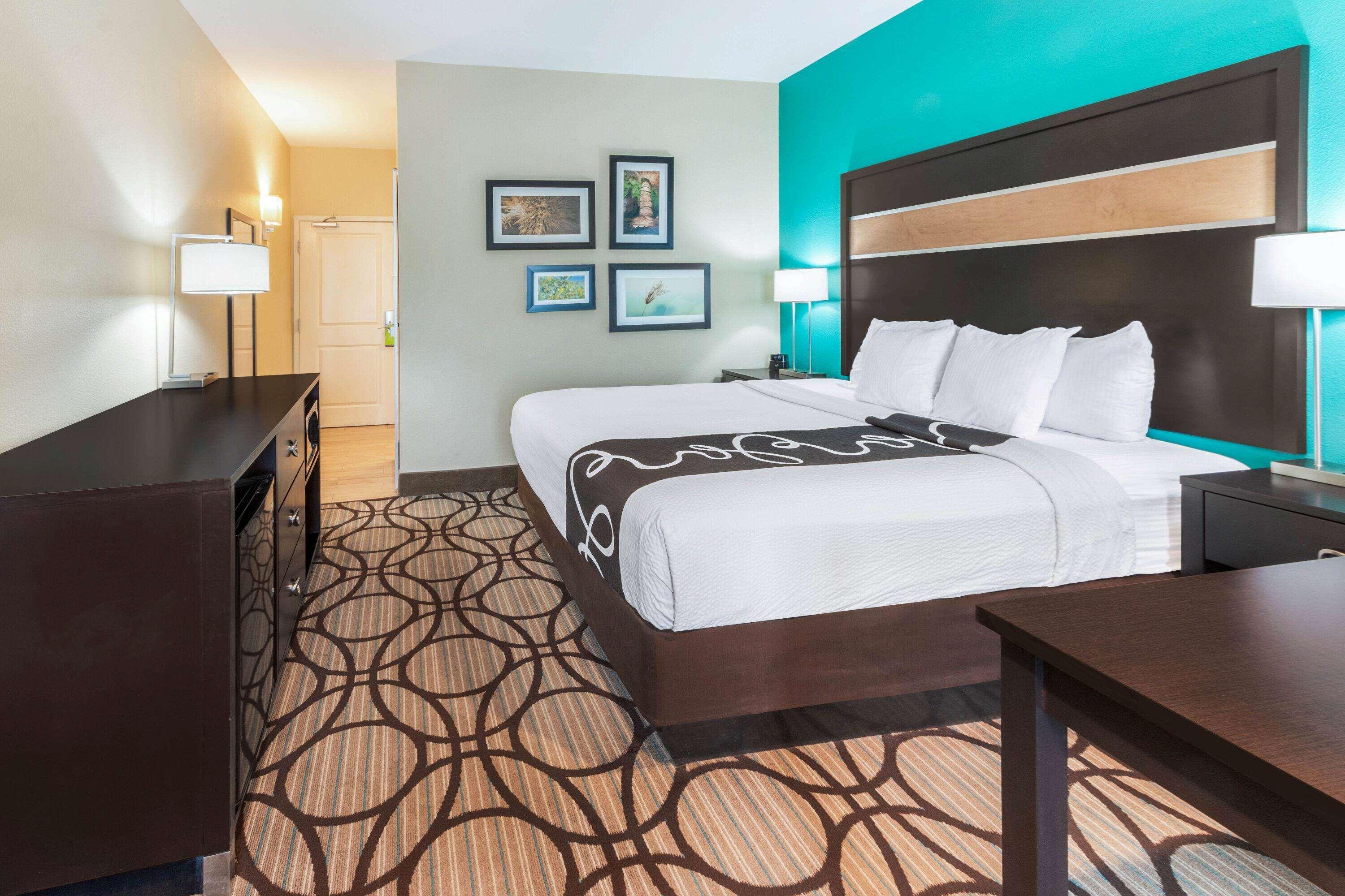 La Quinta By Wyndham Carlsbad Hotel Ngoại thất bức ảnh