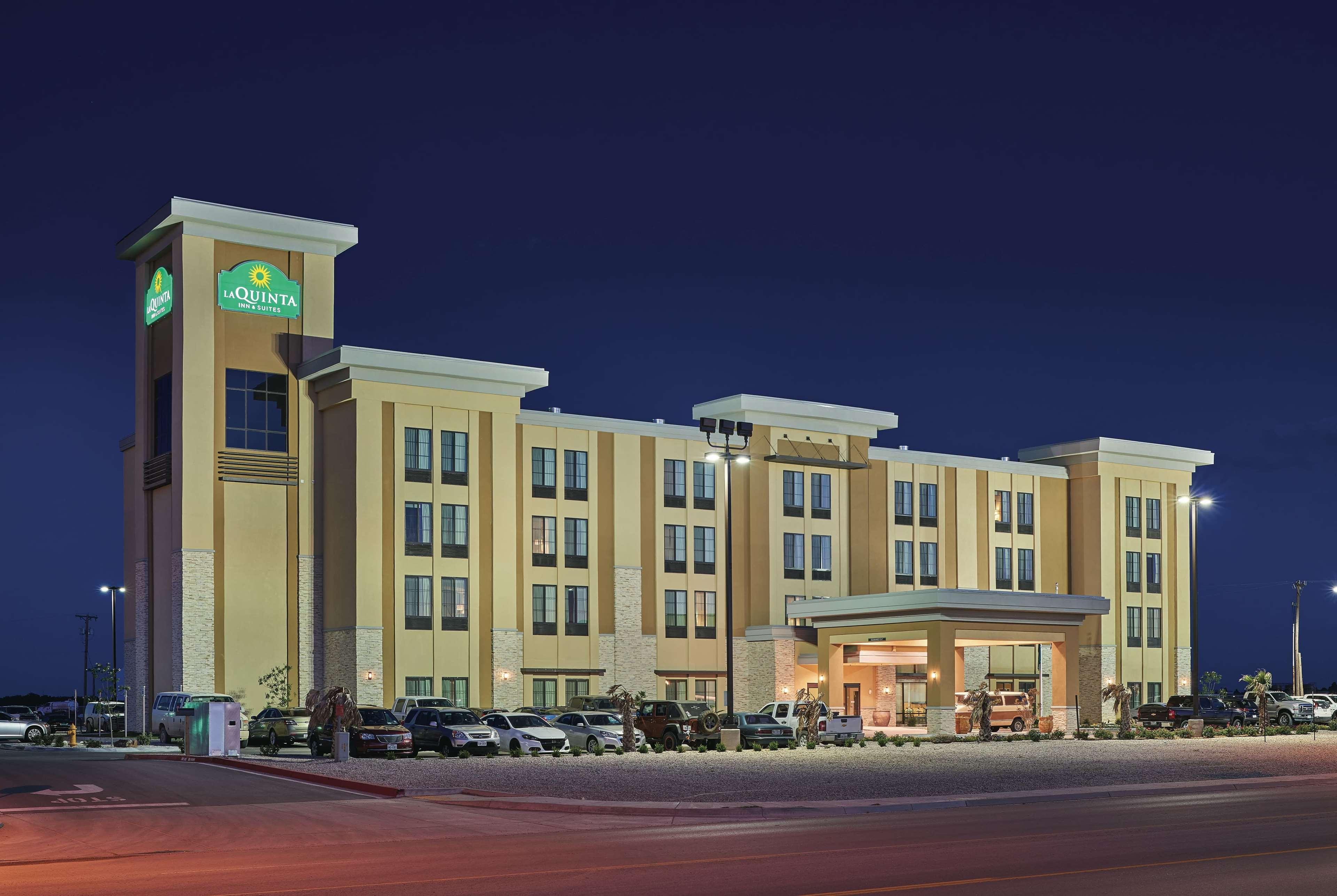 La Quinta By Wyndham Carlsbad Hotel Ngoại thất bức ảnh