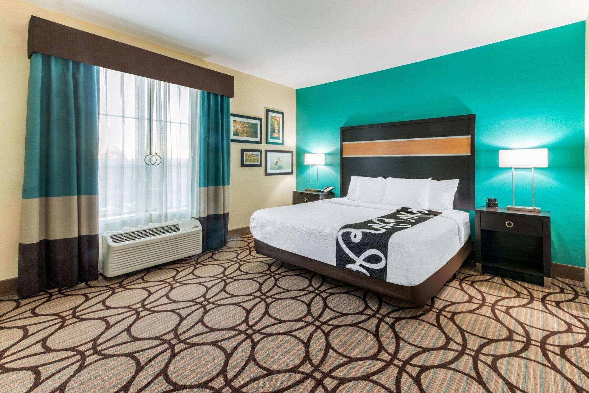 La Quinta By Wyndham Carlsbad Hotel Ngoại thất bức ảnh