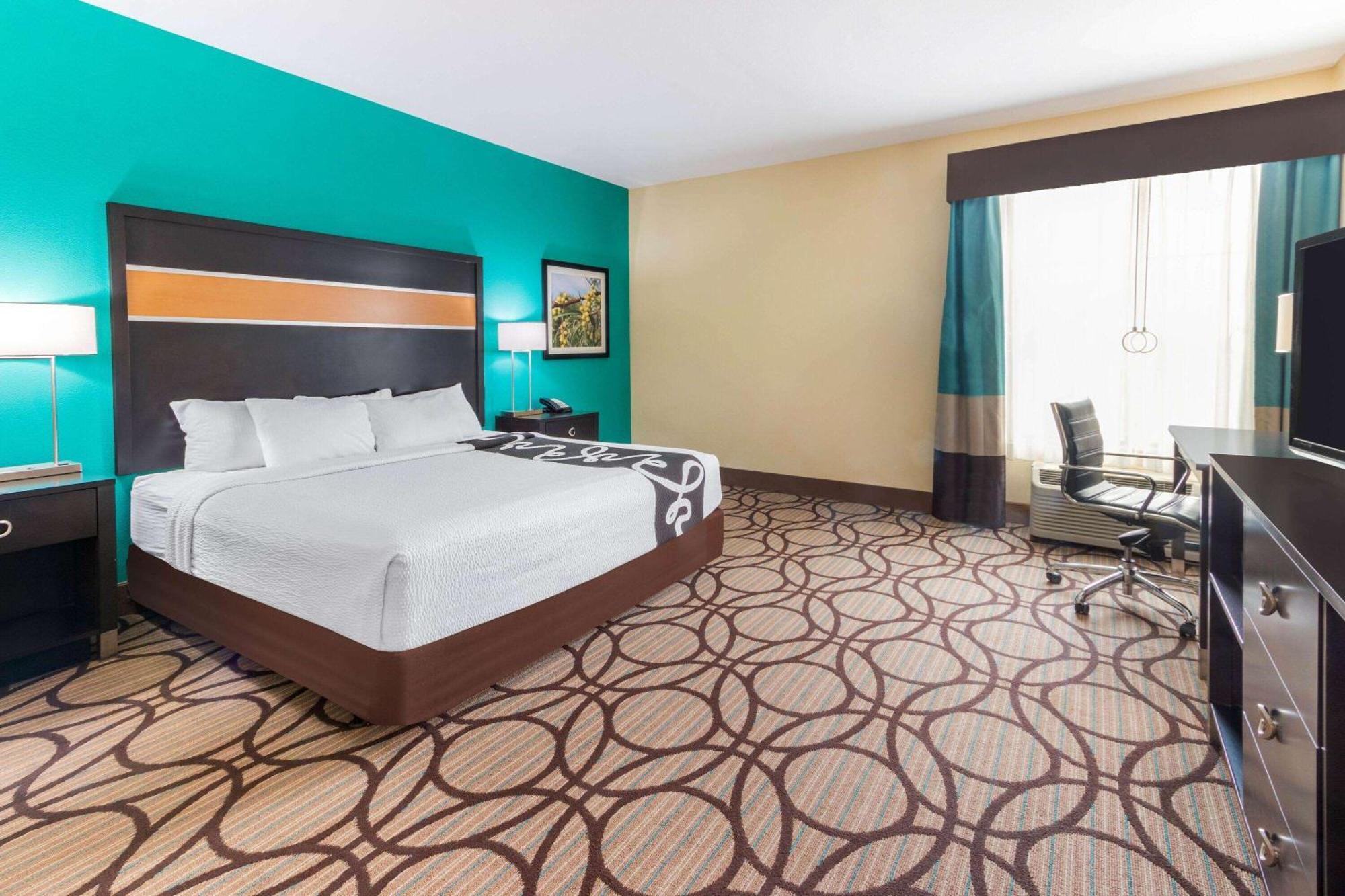 La Quinta By Wyndham Carlsbad Hotel Ngoại thất bức ảnh