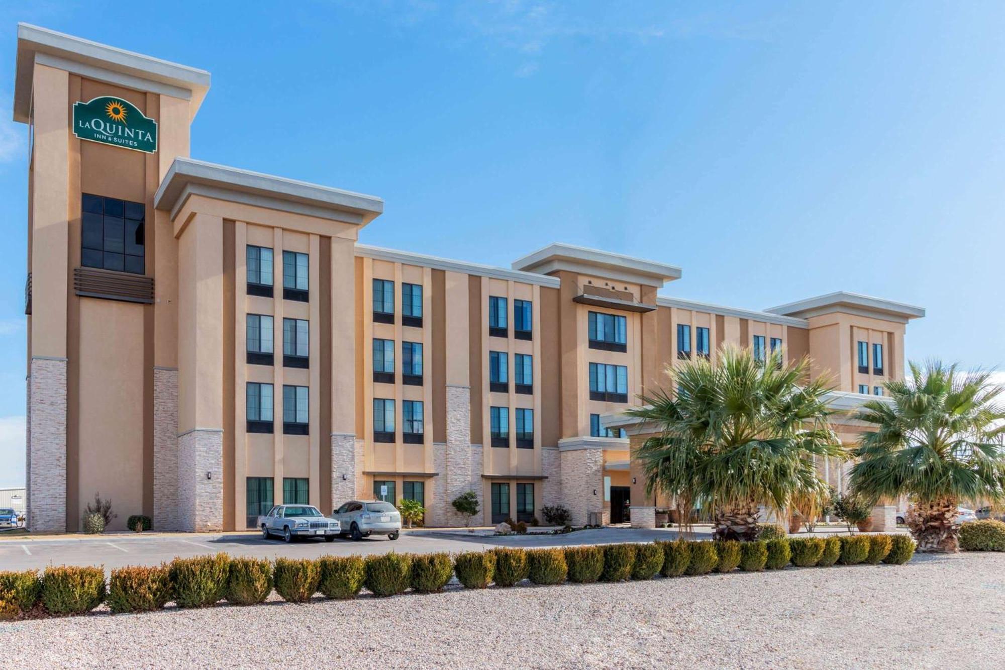 La Quinta By Wyndham Carlsbad Hotel Ngoại thất bức ảnh